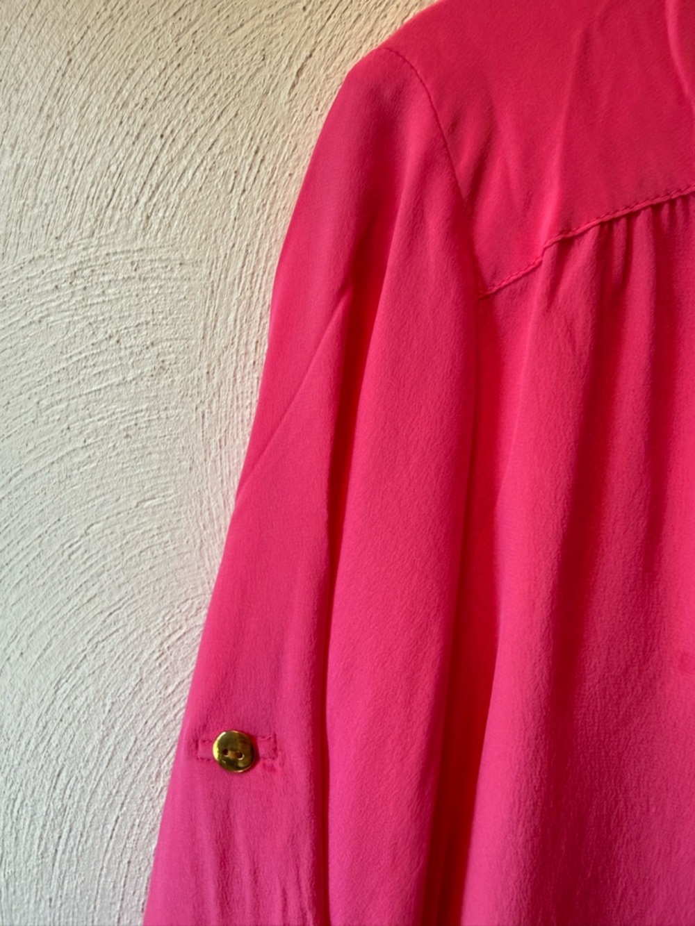 REVOLVE Amanda Uprichard 100% Silk Hot Pink Blouse XS Airy Spring Resort Top USA - Picture 5 of 6